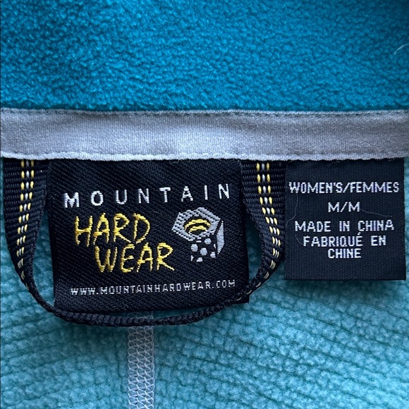 Mountain Hardware Quarter Zip Fleece in Teal - Picture 9 of 10